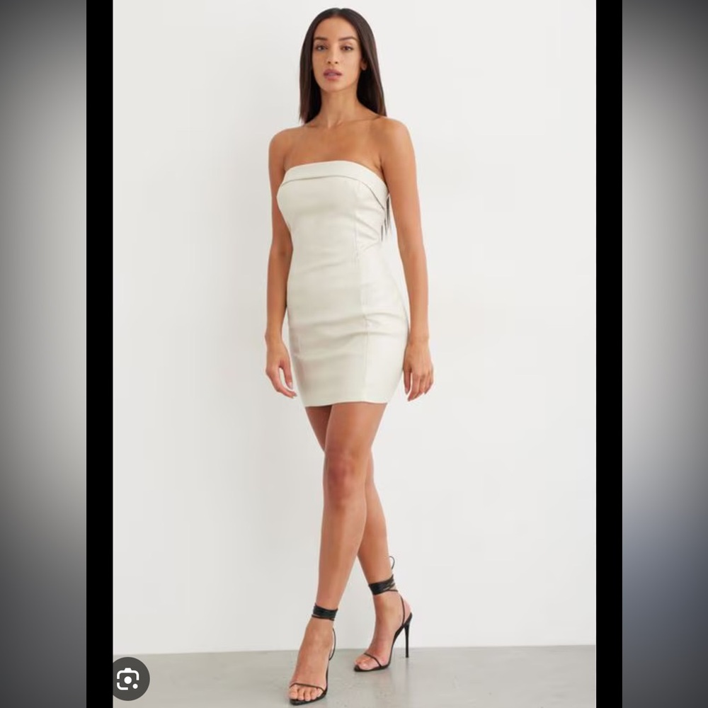 DYNAMITE Michelle Faux Leather Mini Strapless Dress Light Beige Like New Size XL